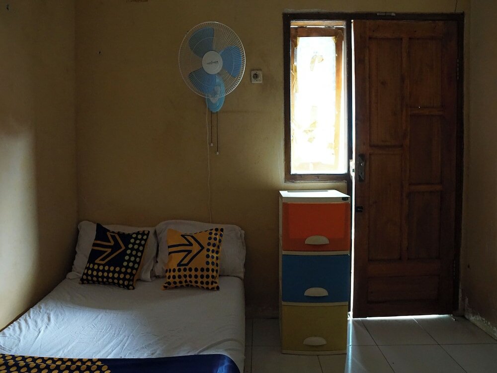 Фото Spot On 92666 Rumah Kos Arafah Syariah