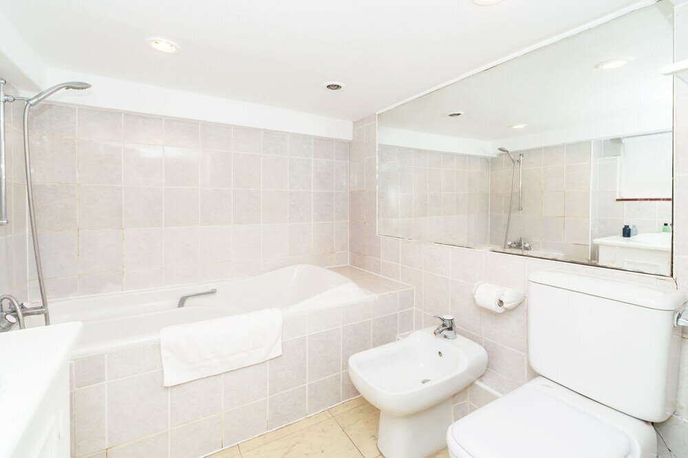 Фото Pml Apartments Montpelier Street