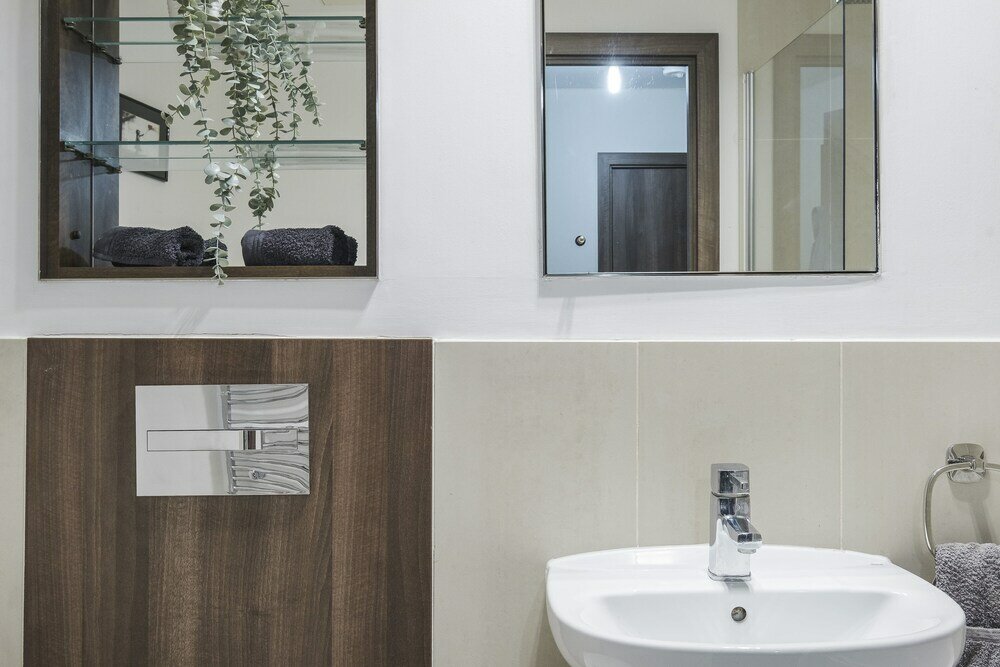 Фото My Serviced Space - Bridges Court Road