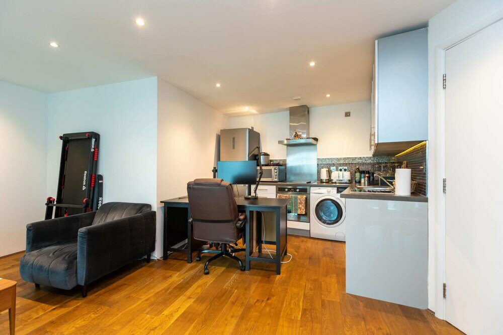 Фото Stylish 1bd High Rise Flat - Vauxhall