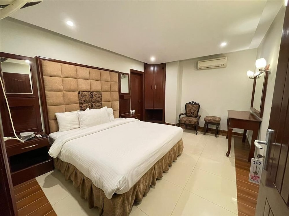 Фото Al Noor Hotel Multan
