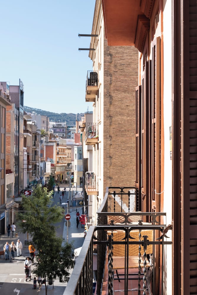 Фото Caliu Apartments Barcelona Camp Nou