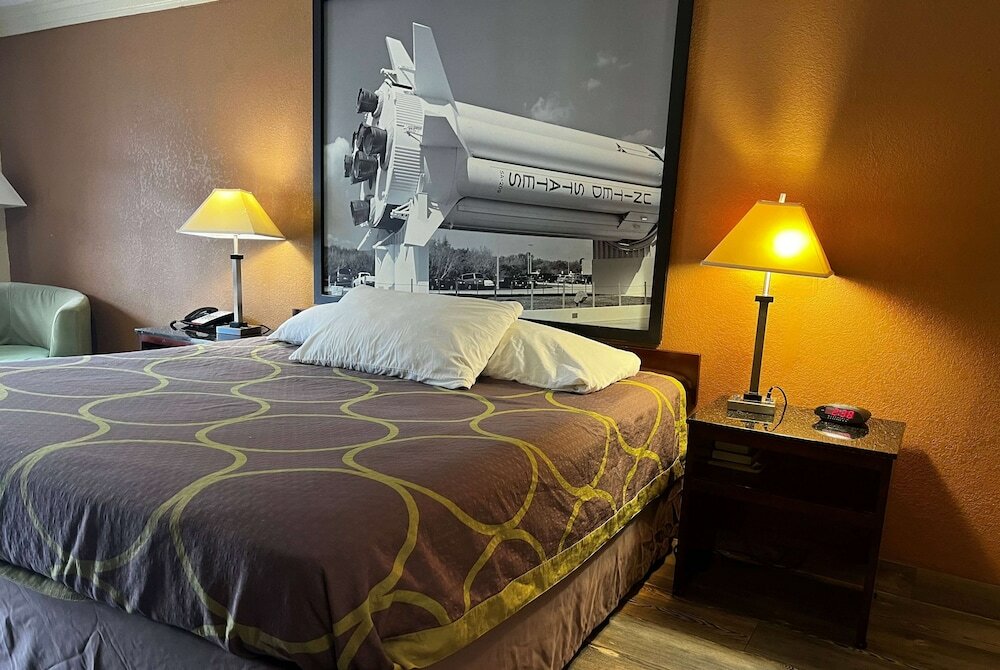 Фото Super 8 by Wyndham Houston West Katy