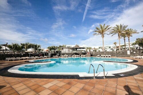 Внешний вид отеля Caybeach Sun в Яйсе, фото 1