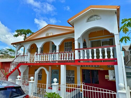 Гостиница The Limes Apartments в Гренаде