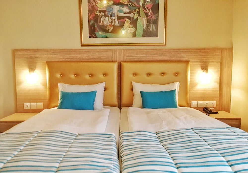 Фото Thalia deco City & Beach Hotel