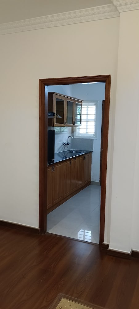 Фото Hyde Park Aparthotel