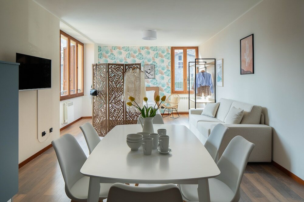 Фото Holiday Apartment 10- San Siro lake Como