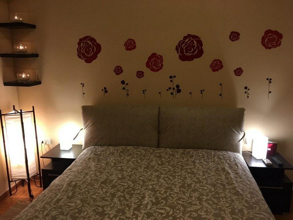 Фото Charming Cozy Apartment in Athens - Park view