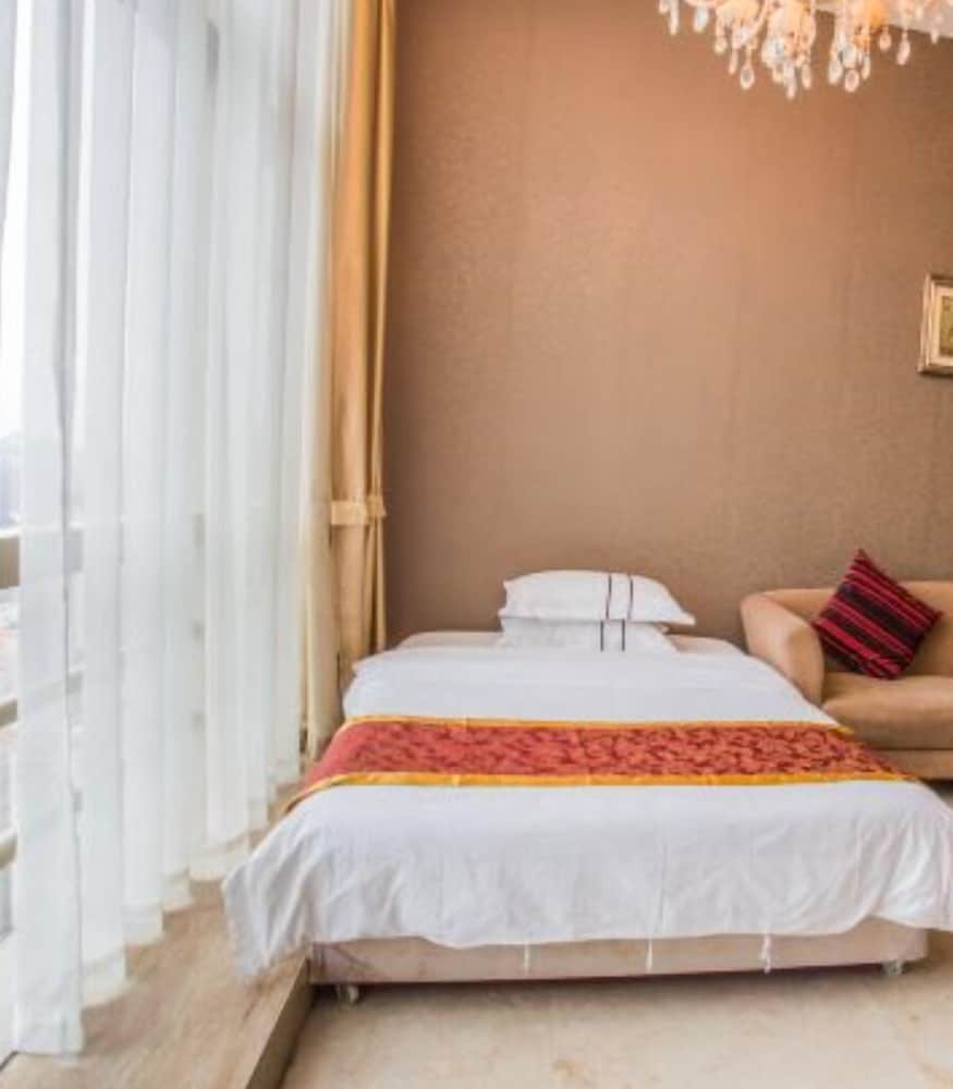 Фото Grandview Golden Palace Weifudun Apartment