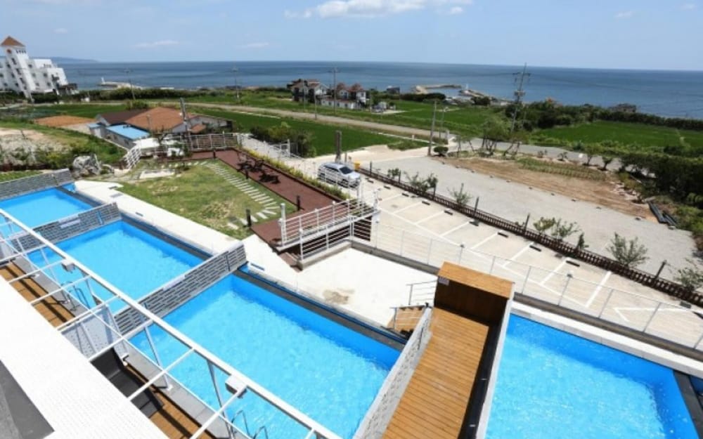 Фото Pohang Cheonnyeonbawi Pension