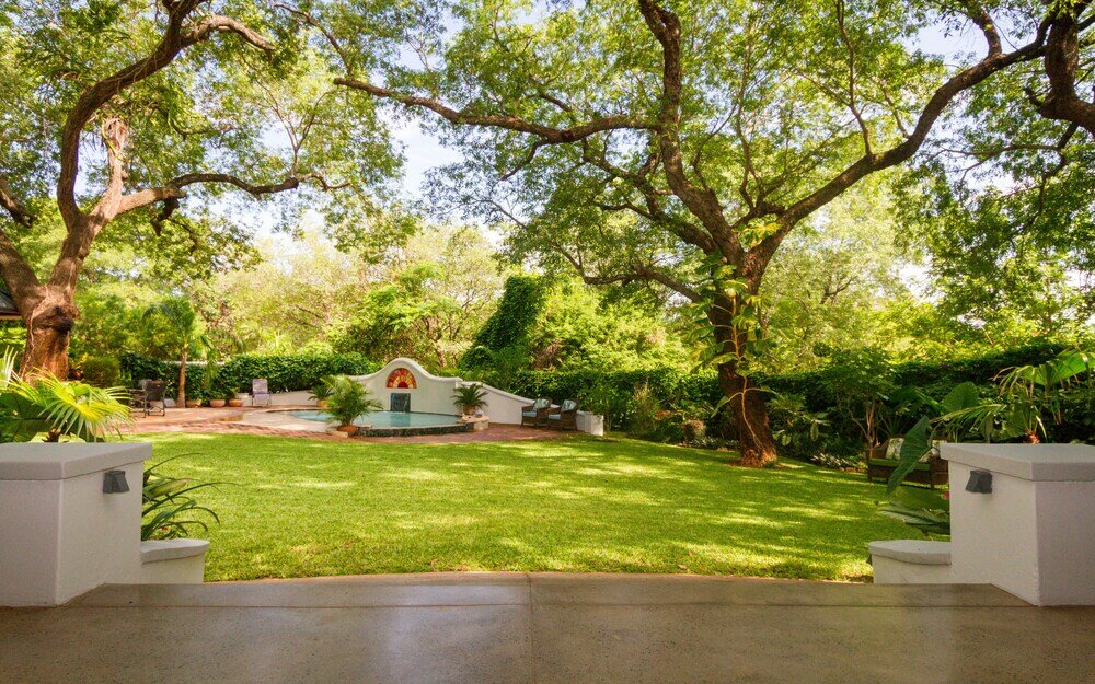 Фото The Courtney Lodge