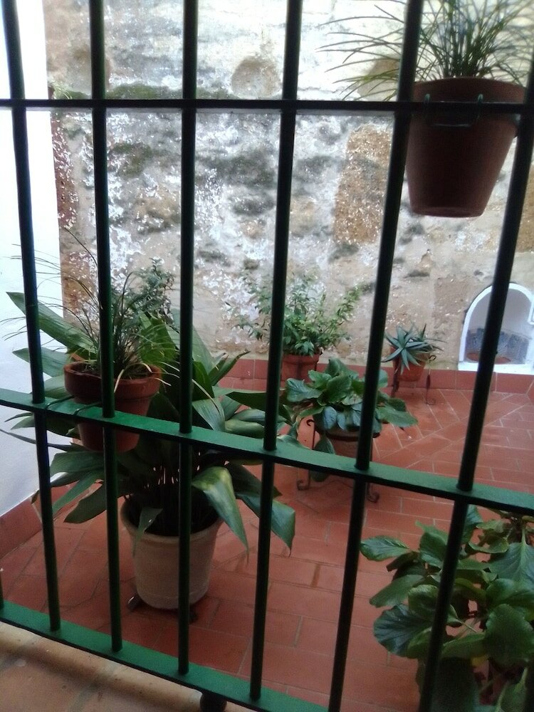 Фото Hostal Comercio