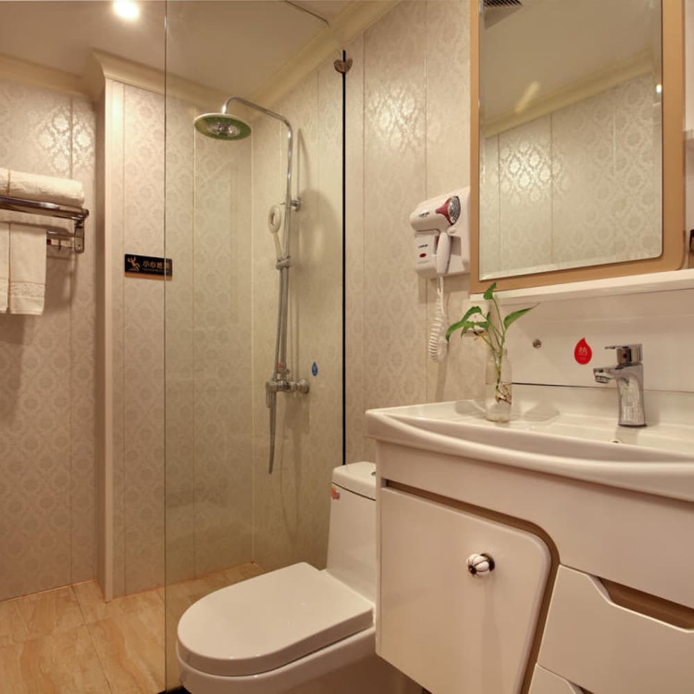 Фото Yangshuo Qingyunge Hotel