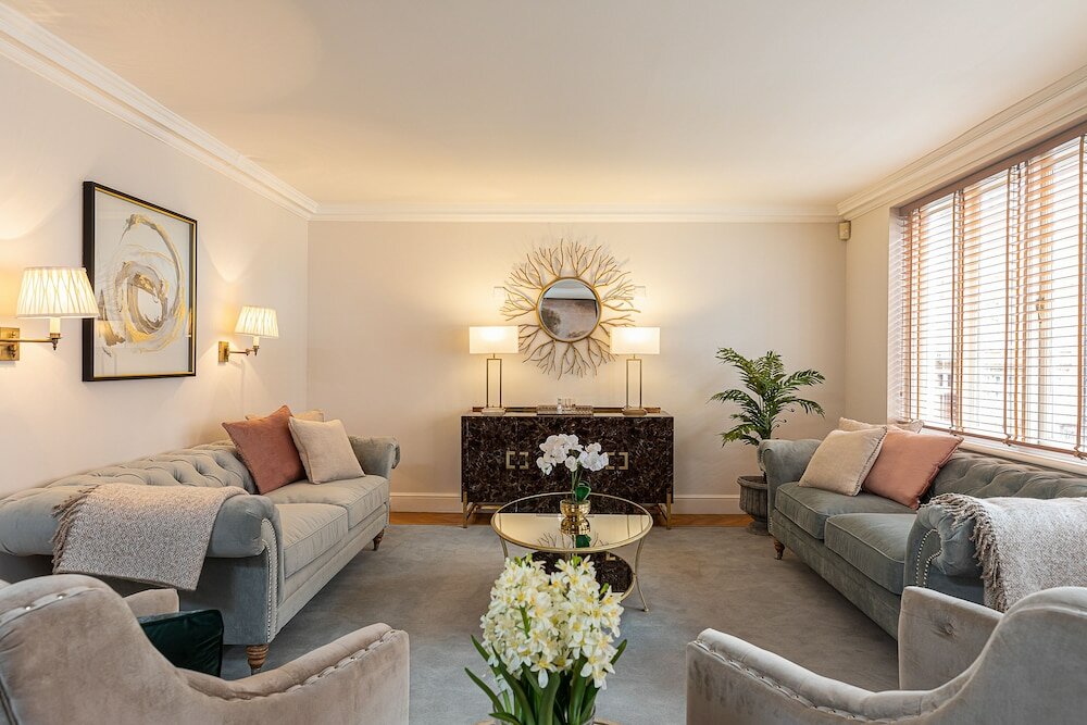 Фото Altido Stunning 6-bed house near Harrods in Knightsbridge