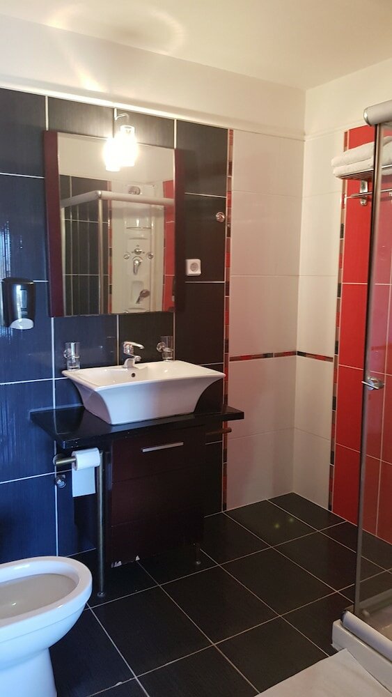 Фото Sozos Inn Hotel