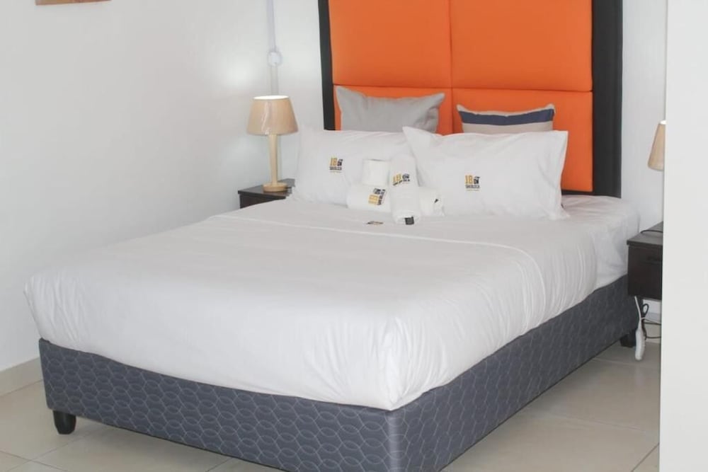 Фото 18 On Sherlock