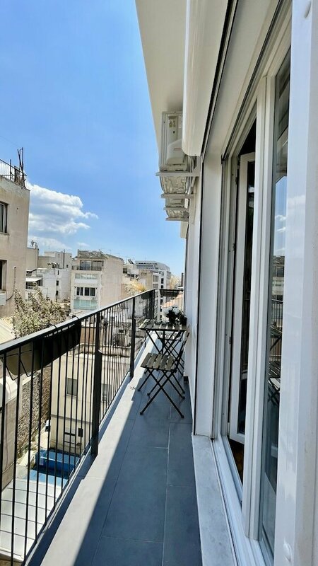 Гостиница Amazing apt. close to cultural sites в Афинах