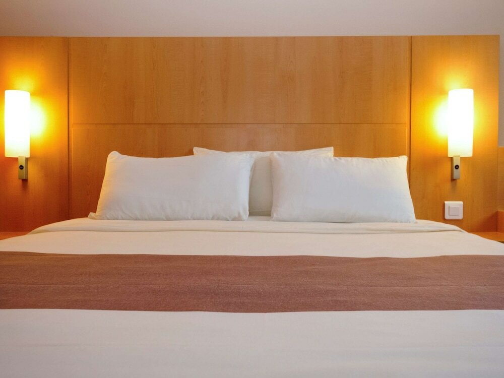 Фото Ibis Geneve Petit Lancy