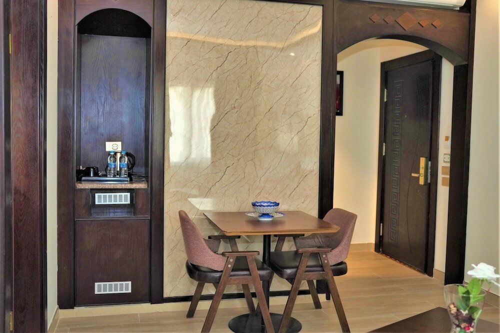 Фото Petra Canyon Hotel