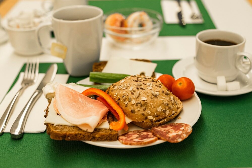 Фото City Hotel Nattergalen Apartments