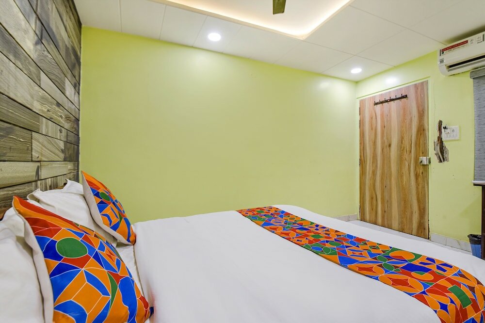 Фото Fabexpress Rani Bagh