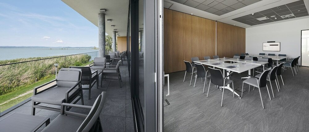 Фото Hotel OTP Balatonszemes