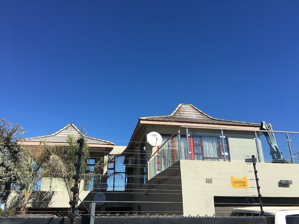 Фото отеля 3