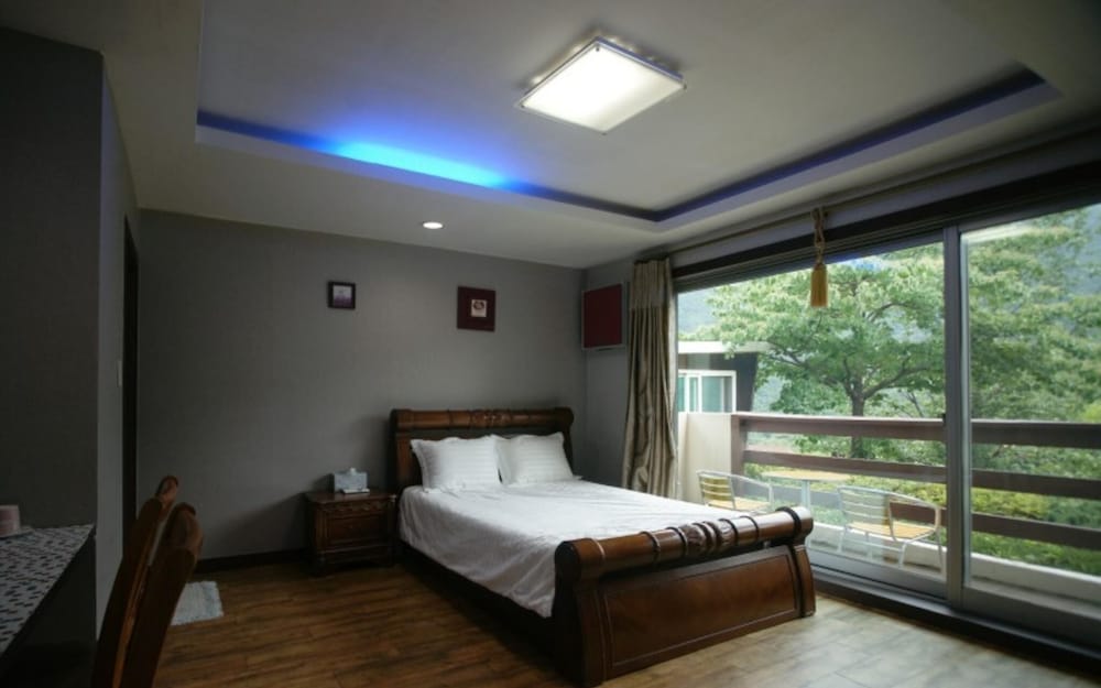 Фото Yangyang Denver House Pension