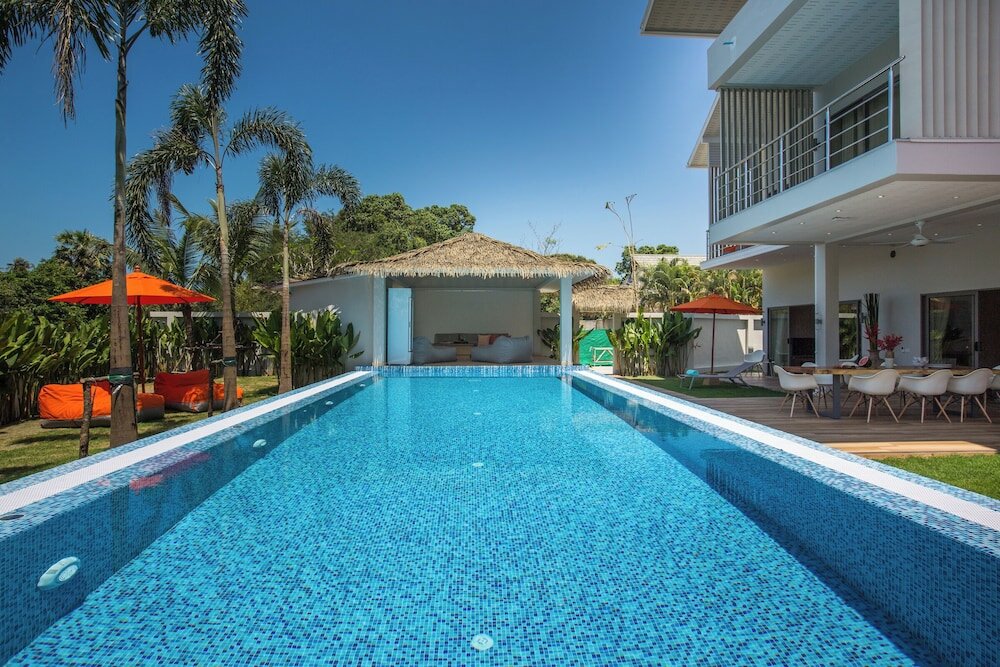 Фото Вилла с 4 Спальнями на Курорте с Пляжным Клубом и Консьерж-Сервисом