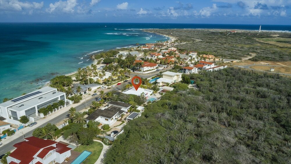 Фото Boca Catalina Modern Villa