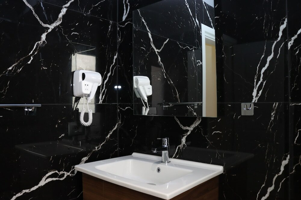 Фото Relax Inn Hotel Durres