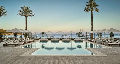 Гостиница Nobu Hotel Ibiza Bay в Санта-Эулалия-дель-Рио