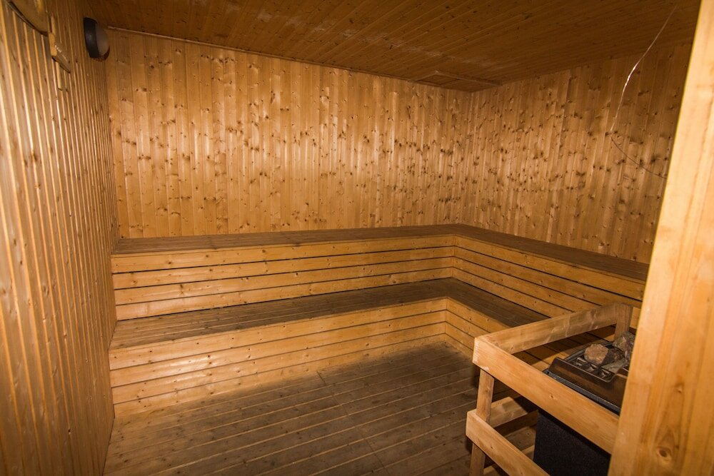 Фото D'majestic Place by Homes Asian 5