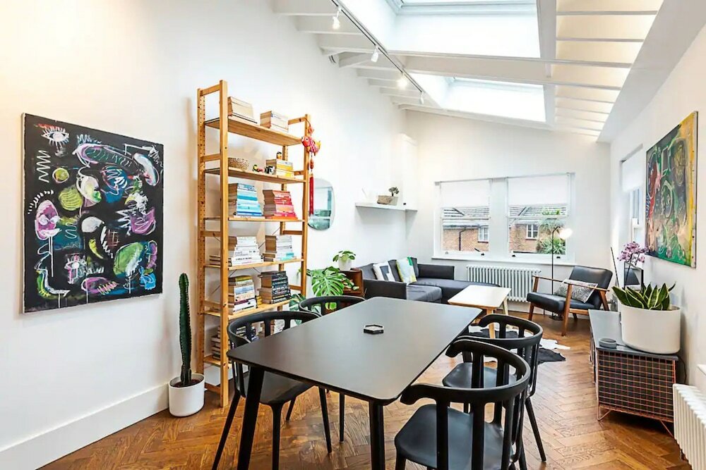 Фото Stylish and Spacious 1bd in Clapton