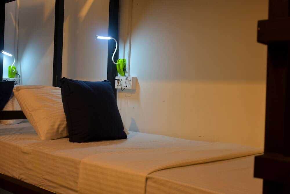 Фото Funky Leopard Safari Lodge Bordering Yala National Park - Hostel