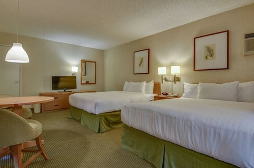 Фото Vagabond Inn Los Angeles at Usc