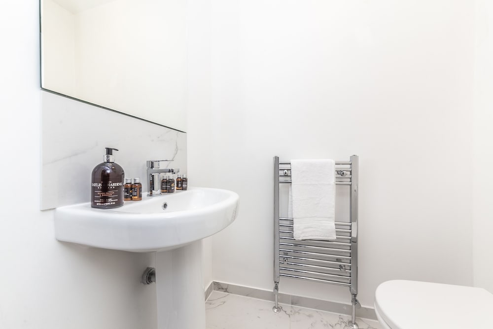 Фото Somerset Court Apartments