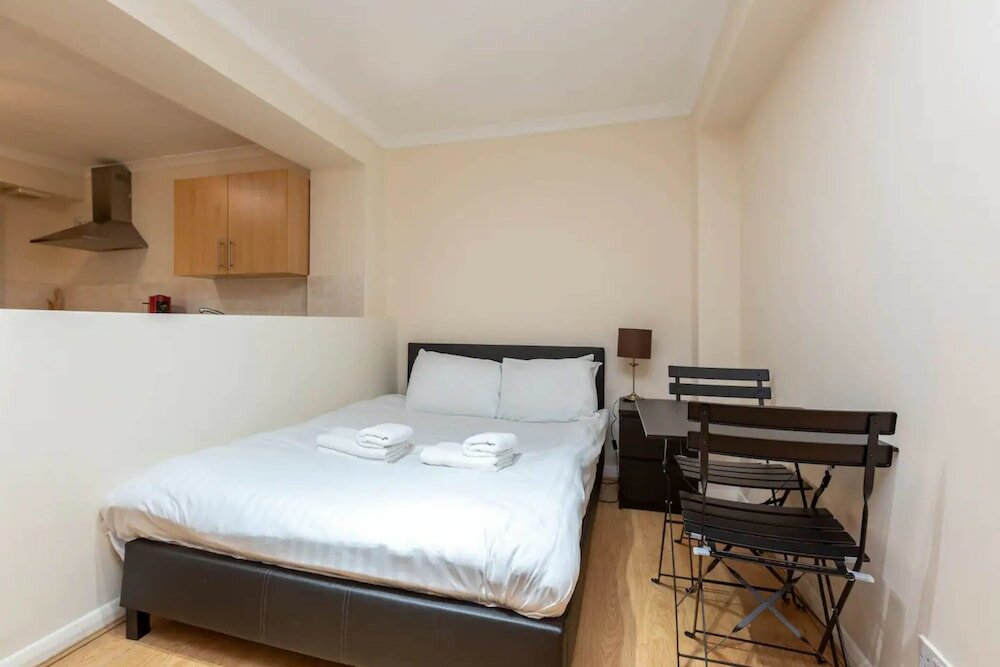 Фото Central Studio Apartment in Chelsea