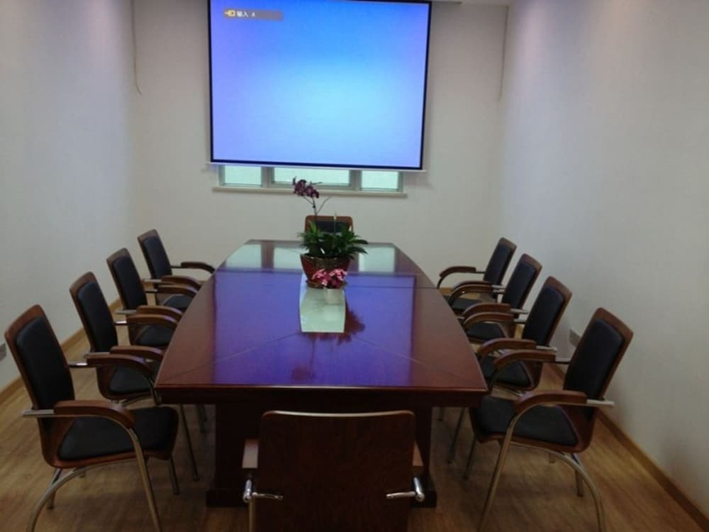 Фото GreenTree Inn Meizhou Meijiang District Wanda Plaza Hotel