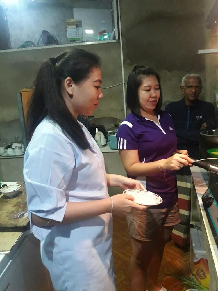 Фото Kirula Green Hotel