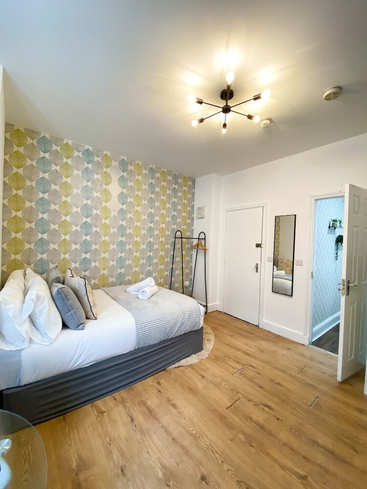 Фото Holland Road Stays