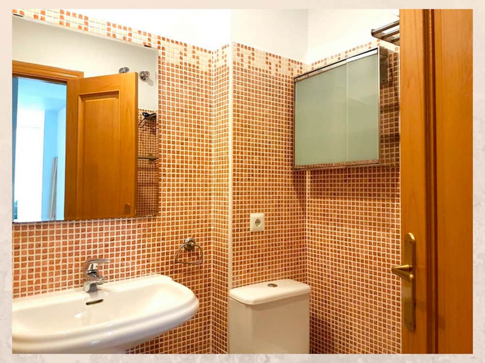 Фото Renthas Perchel Apartment