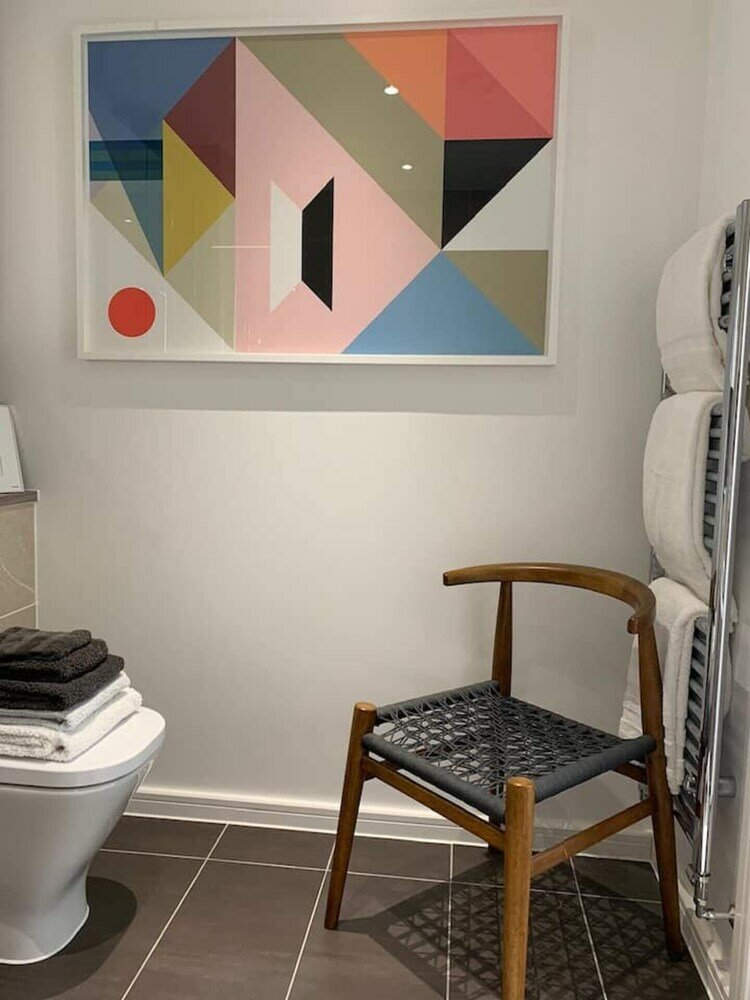 Фото Stylish and Chic 1 Bedroom Apartment in Canning Town