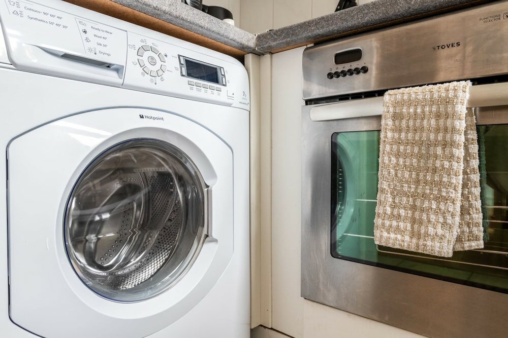 Фото Gorgeous Putney Flat