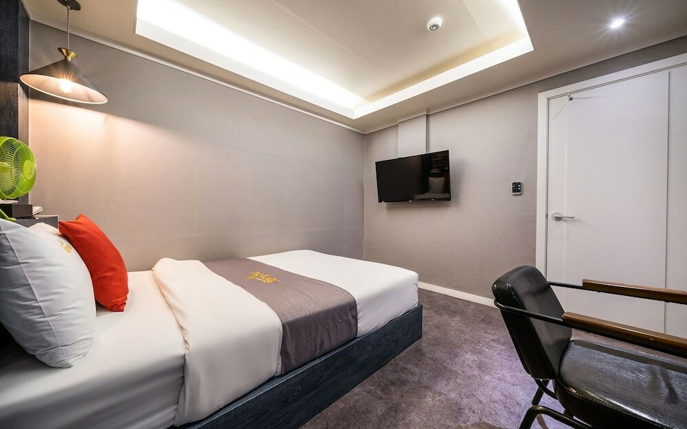 Фото Yeongdeungpo For U