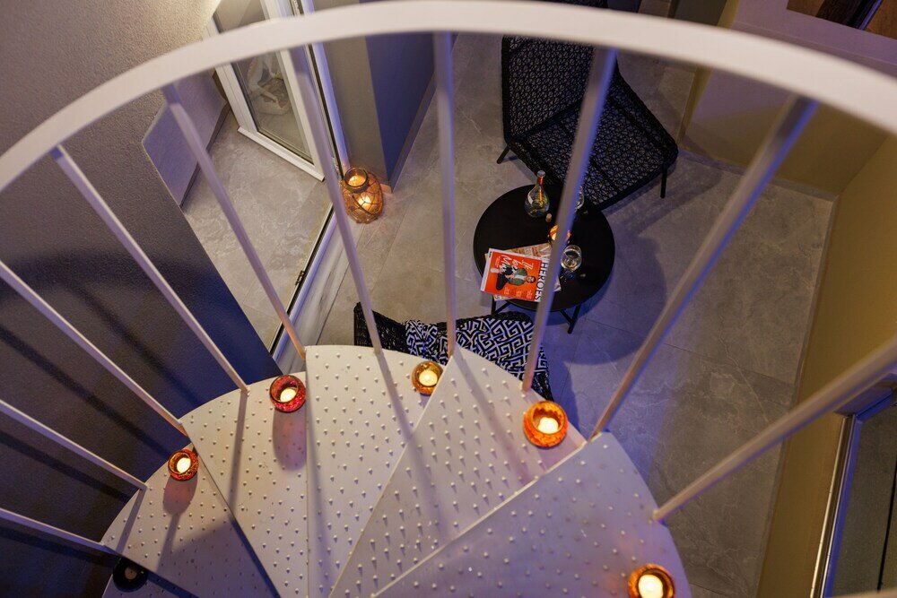 Фото Hersonissos Beach Front Suites