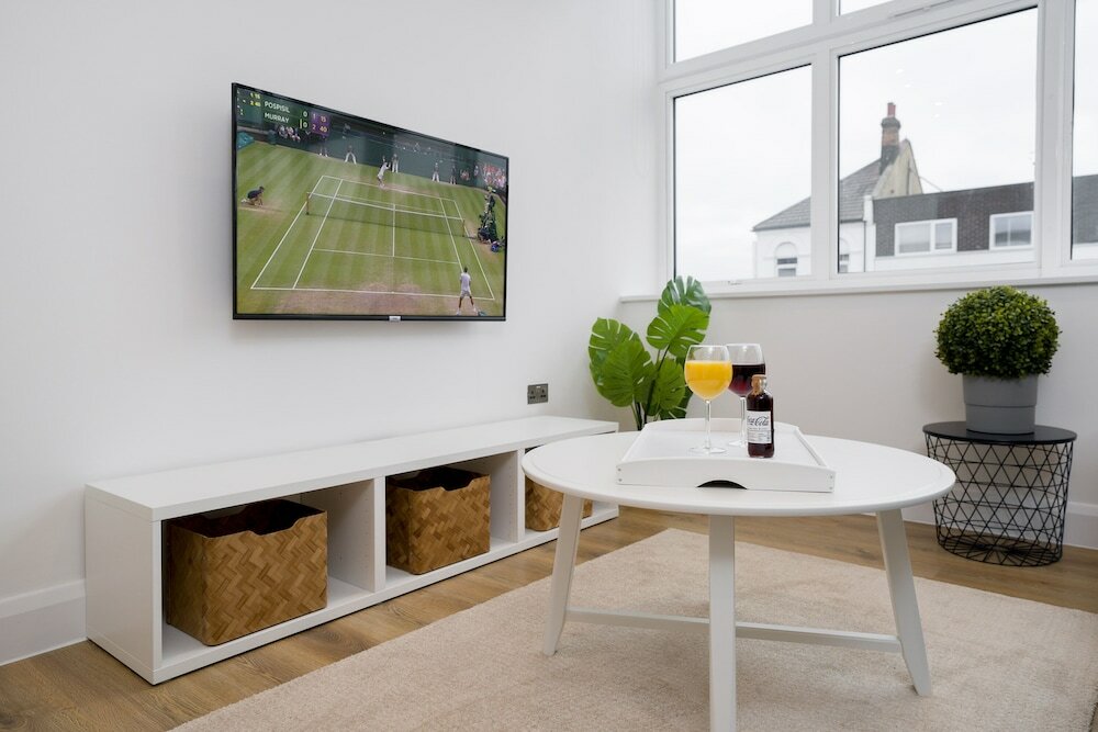 Фото Panther House by Oval