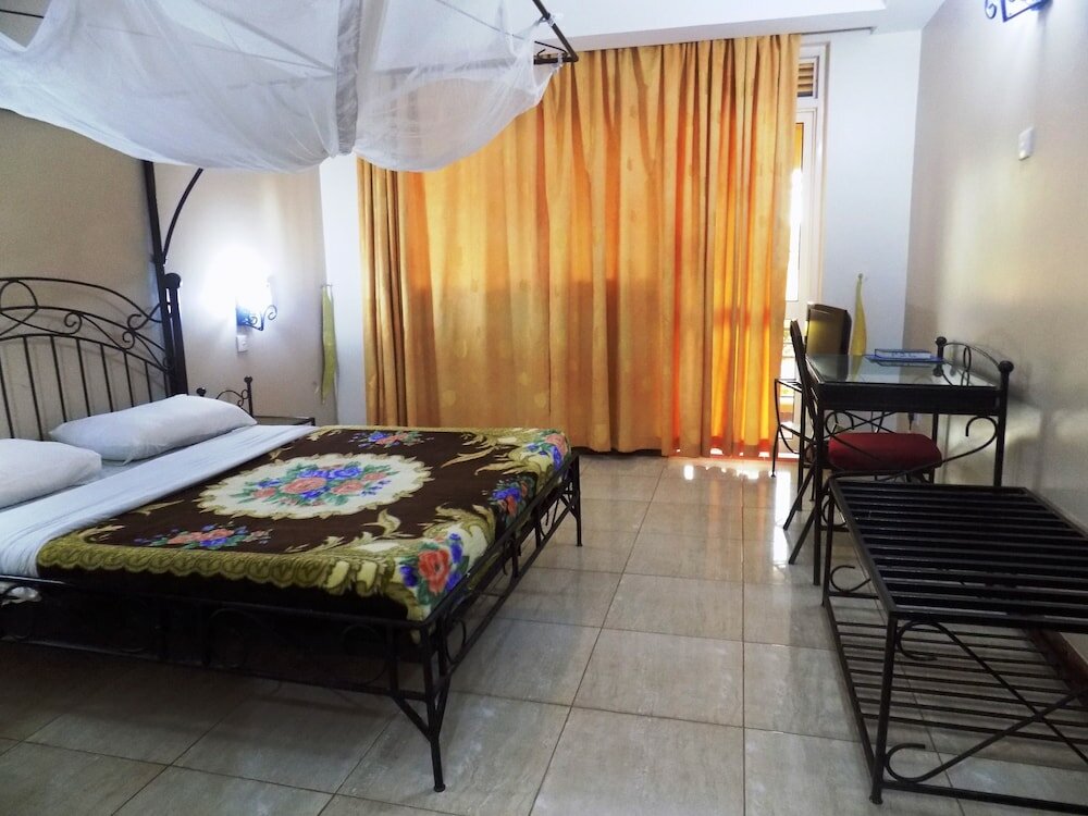 Фото Soroti Hotel