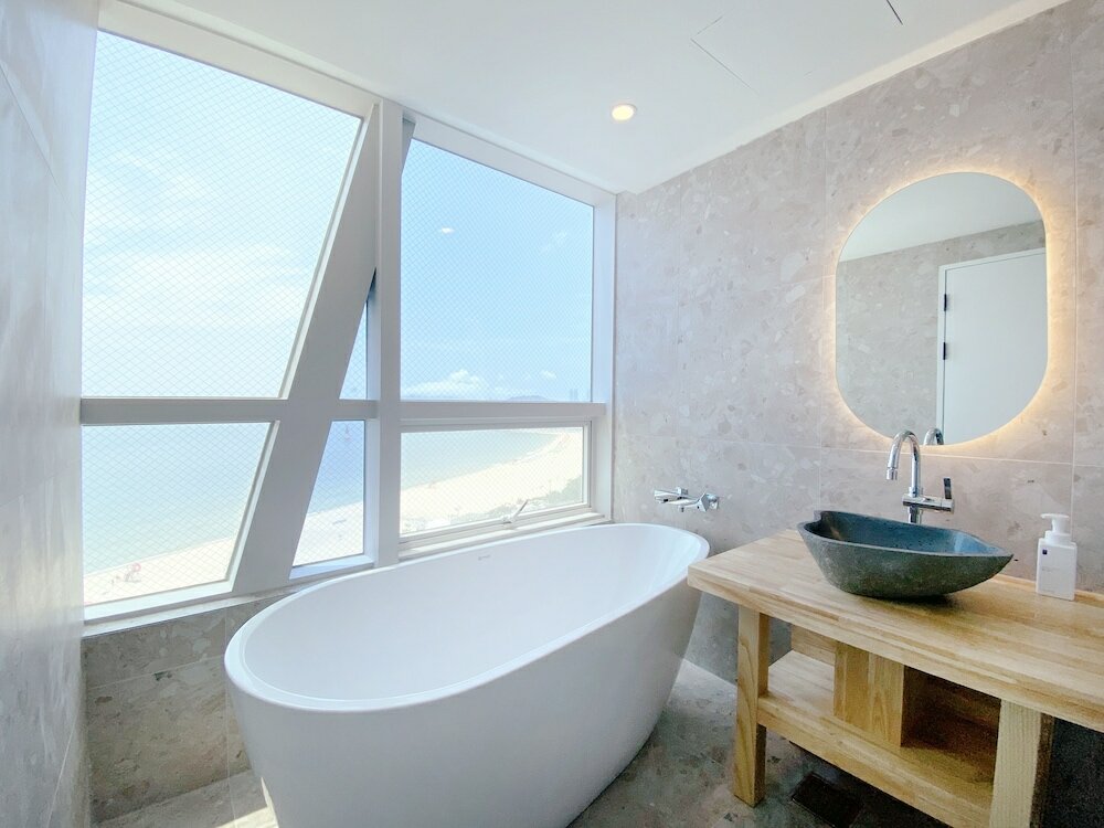 Фото Uh Suite The Haendae